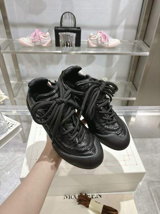 Picture of Alexander McQueen Shoes _SKUAlexanderMcQueensz35-45jc2h0501217
